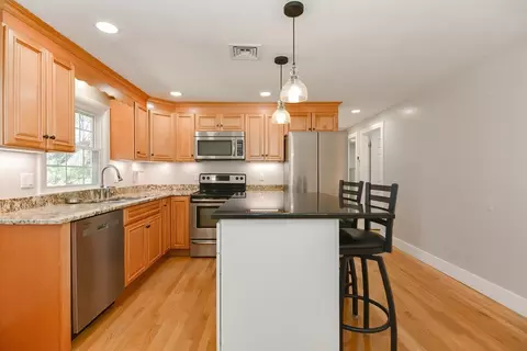 Kitchen - 6 Fuller Rd, Sutton, MA 01590 photo 7 of 7