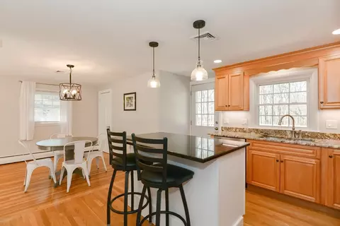 Kitchen - 6 Fuller Rd, Sutton, MA 01590 photo 1 of 7
