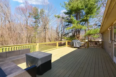 Exterior - 6 Fuller Rd, Sutton, MA 01590 photo 3 of 8