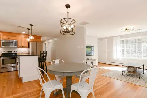 Dining - 6 Fuller Rd, Sutton, MA 01590 photo 3 of 4