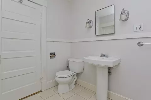 Bath - 17 Barnard Rd, Worcester, MA 01605 photo 1 of 3