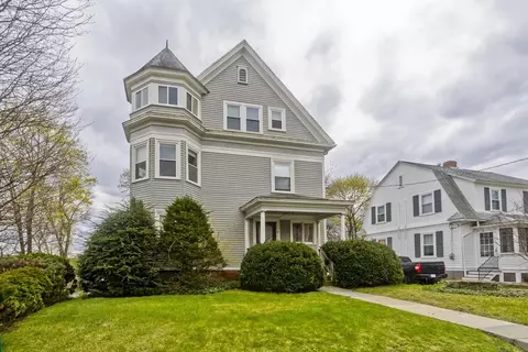 Exterior - 17 Barnard Rd, Worcester, MA 01605 photo 2 of 6