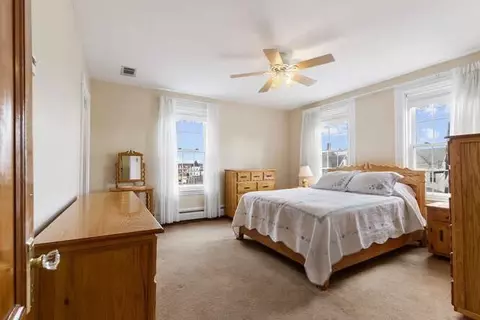 Bedroom - 25 Pleasant, Everett, MA 02149 photo 4 of 6