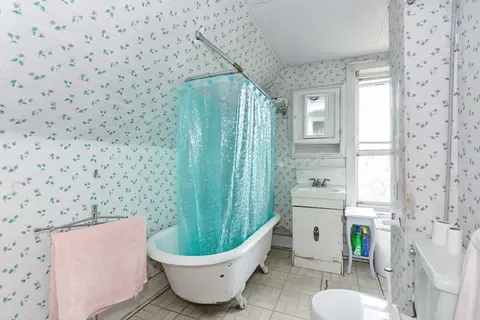 Bath - 3 Wildey Ave, Worcester, MA 01606 photo 1 of 1