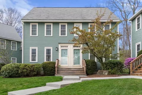 17 Brookdale Cir #17, Shrewsbury, MA 01545