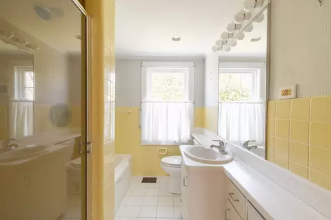 Bath - 2955 Main St, Barnstable, MA 02630 photo 3 of 4