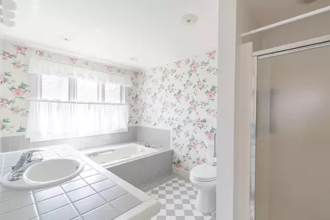 Bath - 2955 Main St, Barnstable, MA 02630 photo 2 of 4
