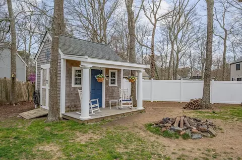 Exterior - 69 Jones Rd, Barnstable, MA 02648 photo 5 of 11
