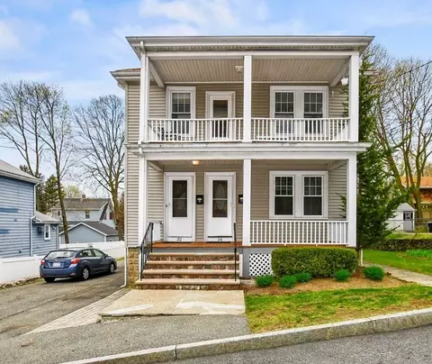 32 34 Leonard St, Woburn, MA 01801