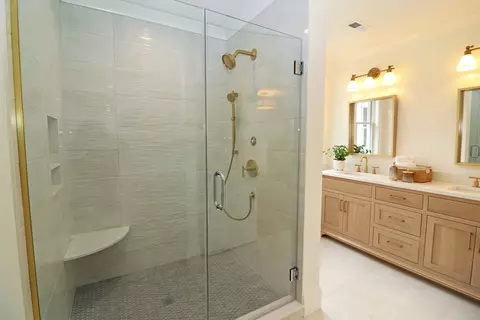 41 Curve St, Needham, MA 02492 photo 16