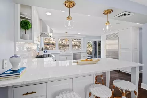 Kitchen - 40 Park Cir, Hingham, MA 02043 photo 2 of 5