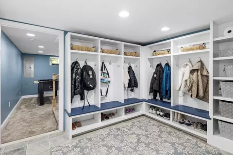 Entry Way - 40 Park Cir, Hingham, MA 02043 photo 4 of 4