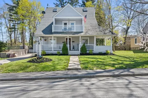 17 Broad St, Weymouth, MA 02188