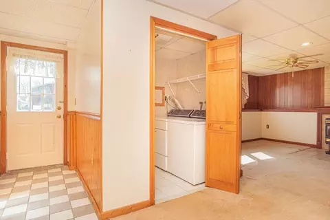Kitchen - 44 Ocean Ave, Warwick, RI 02889 photo 6 of 6