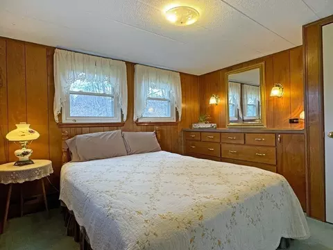 Bedroom - 39 Pleasant St, Conway, MA 01341 photo 4 of 8