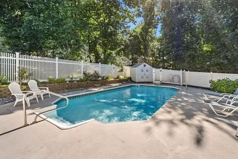 Exterior - 14 Highview Dr, Hingham, MA 02043 photo 9 of 11