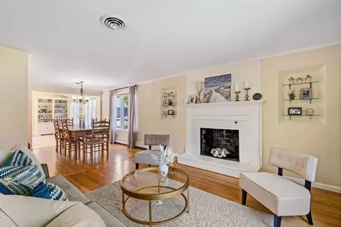 Living - 14 Highview Dr, Hingham, MA 02043 photo 5 of 6