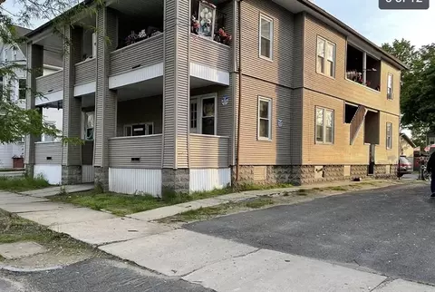 110 Pasadena St, Springfield, MA 01108 photo 2