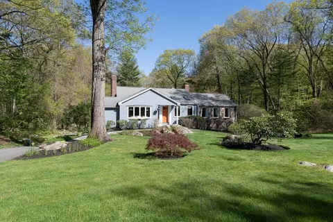 97 Ash St, Weston, MA 02493