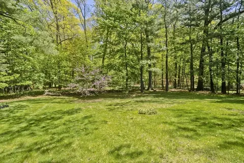 1883 Parker St, Springfield, MA 01128 photo 31