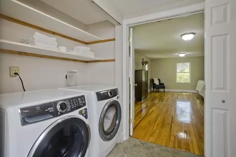1883 Parker St, Springfield, MA 01128 photo 22