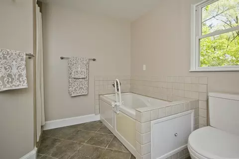 1883 Parker St, Springfield, MA 01128 photo 24
