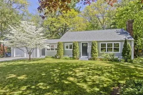 1883 Parker St, Springfield, MA 01128