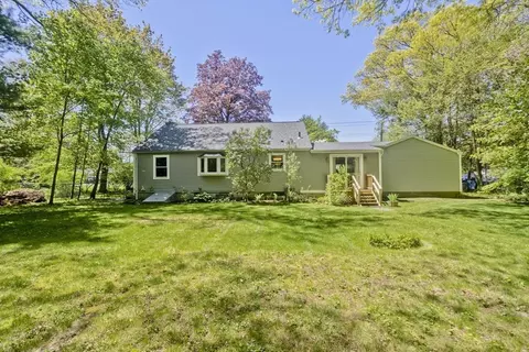 1883 Parker St, Springfield, MA 01128 photo 29