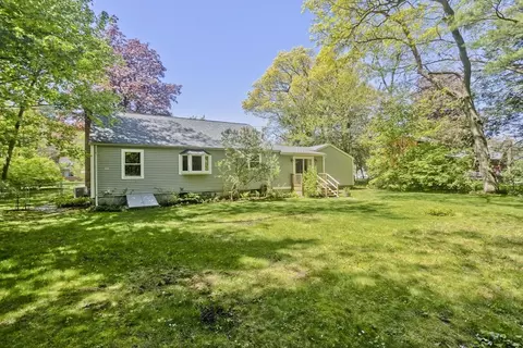 1883 Parker St, Springfield, MA 01128 photo 33
