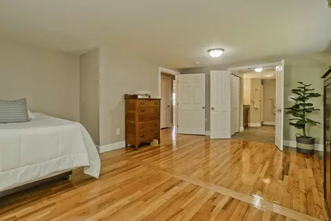 1883 Parker St, Springfield, MA 01128 photo 16