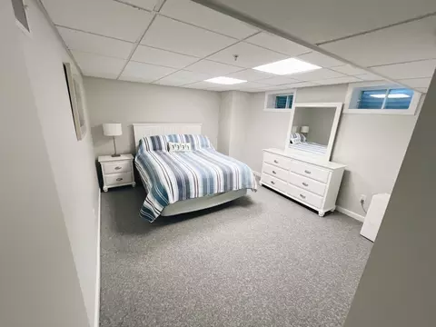 Bedroom - 209 Dunrobin Rd, Mashpee, MA 02649 photo 6 of 6