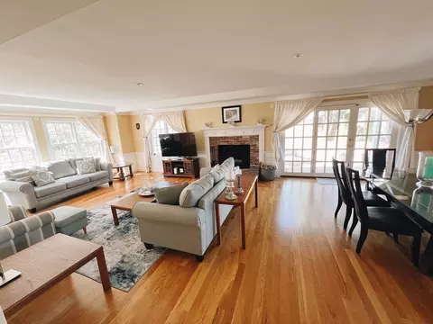Living - 209 Dunrobin Rd, Mashpee, MA 02649 photo 3 of 3