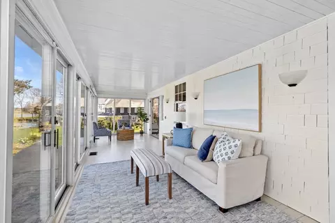 Living - 121 Downer Ave, Hingham, MA 02043 photo 2 of 6