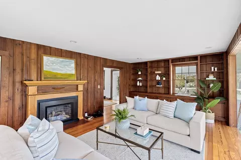 Living - 121 Downer Ave, Hingham, MA 02043 photo 5 of 6