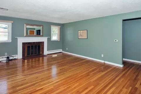 Living - 99 Talbot Rd, Springfield, MA 01119 photo 2 of 2