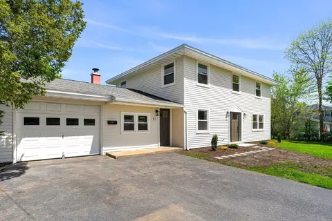 81 Burley St, Danvers, MA 01923