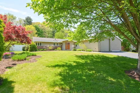 19 Daniels Rd, Framingham, MA 01701