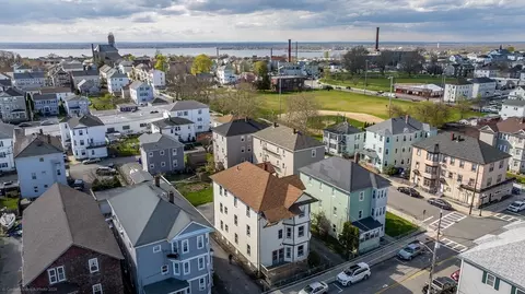 View/Area - 481 E Main St, Fall River, MA 02724 photo 2 of 4