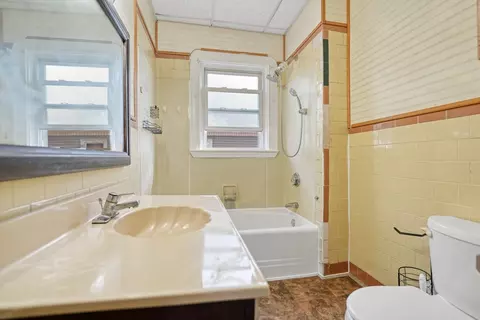 Bath - 481 E Main St, Fall River, MA 02724 photo 2 of 2