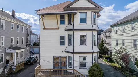481 E Main St, Fall River, MA 02724