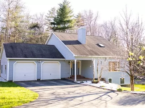 426 Alpine Dr, Southbridge, MA 01550