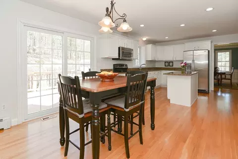 Dining - 23 Vincent Rd, Mendon, MA 01756 photo 2 of 4