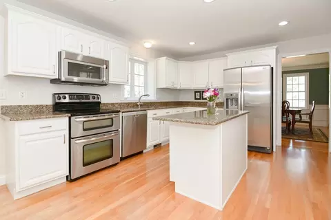 Kitchen - 23 Vincent Rd, Mendon, MA 01756 photo 2 of 2