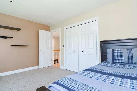 Bedroom - 23 Vincent Rd, Mendon, MA 01756 photo 6 of 7