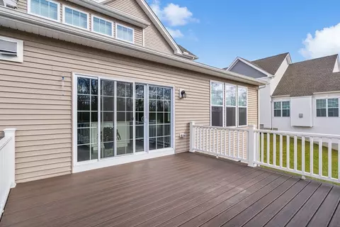 Exterior - 91 Phoebe St # 91, Methuen, MA 01844 photo 5 of 7