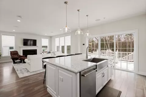 Kitchen - 91 Phoebe St # 91, Methuen, MA 01844 photo 2 of 5