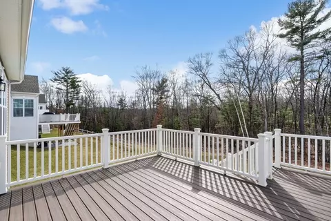Exterior - 91 Phoebe St # 91, Methuen, MA 01844 photo 3 of 7