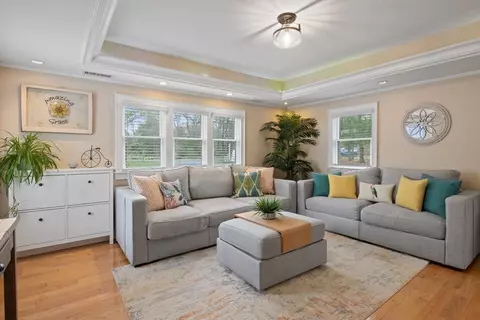 2045 Main St, Barnstable, MA 02648