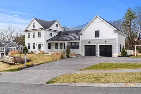 3 Spring Hill Farm Rd, Wenham, MA 01984