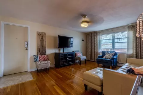 37 Montvale Ave #11, Woburn, MA 01801